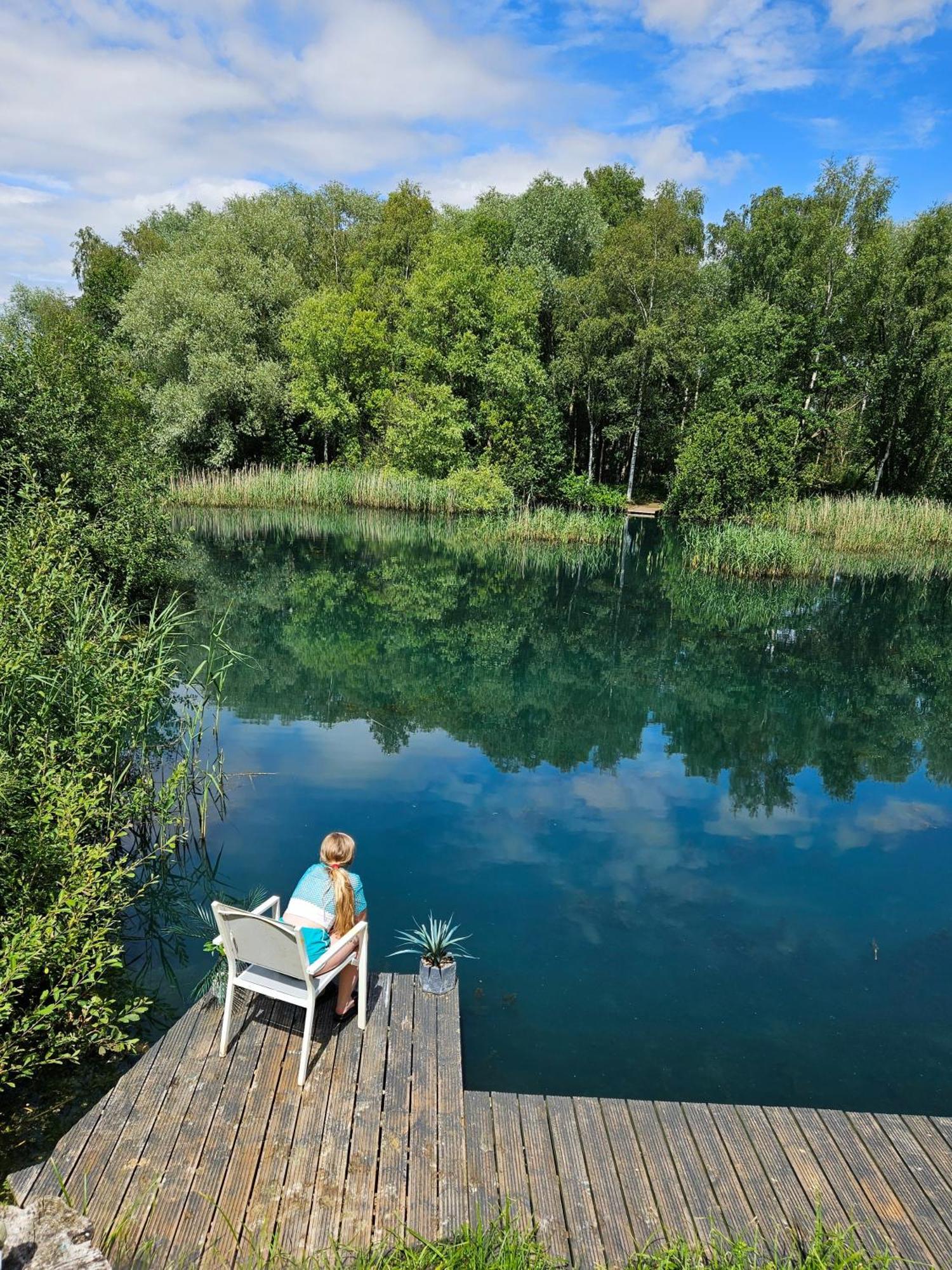 Casa de Férias Luxury Lakeside Caravan With Hottub And Private Fishing Peg, Lakes