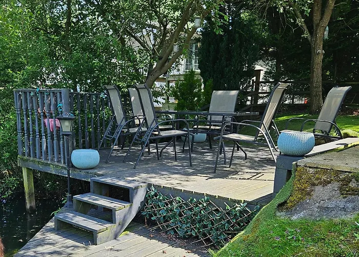 Luxury Lakeside Caravan With Hottub And Private Fishing Peg, Tattershall Lakes